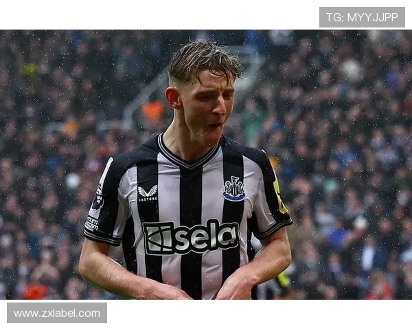 纽卡斯尔伊萨克压哨换二净投入1.2亿首发轮换差距显著 纽卡斯尔伊萨克压哨换二净投入1.2亿首发轮换差距显著